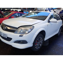 opel astra h gtc (a04) del año 2010