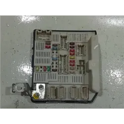 Recambio de caja fusibles/rele para renault scenic ii (jm)(2003) 1.9 dci (jm12, jm0g) referencia OEM IAM 8200481866H  