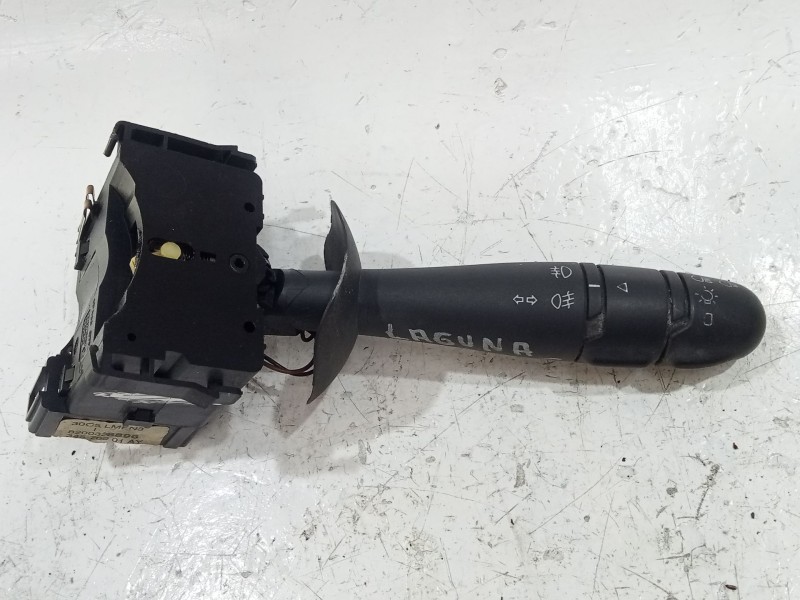 Recambio de mando luces para renault laguna ii (bg0)(2001) 1.9 dci (bg0g) referencia OEM IAM 8200328896  