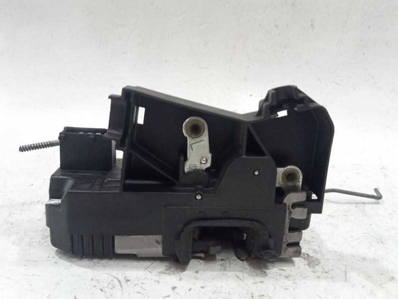 Recambio de cerradura puerta delantera izquierda para nissan primastar furgoneta (x83) 2.0 dci 90 referencia OEM IAM 8200008246 