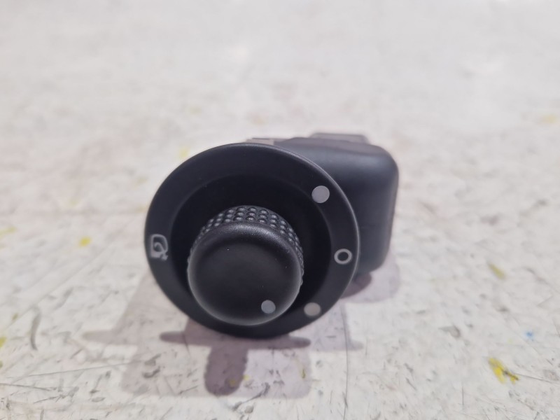 Recambio de mando retrovisor para renault laguna ii (bg0)(2001) 1.9 dci (bg0g) referencia OEM IAM 6765338  