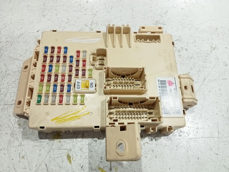 Recambio de caja reles / fusibles para kia ceed (ed)(2006) 1.6 crdi 115 referencia OEM IAM A20301308301108  