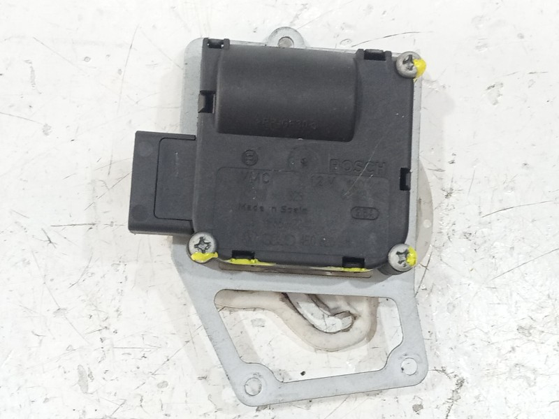 Recambio de motor trampilla calefaccion para audi a8 d3 (4e2, 4e8) 4.2 quattro referencia OEM IAM 0132801323  