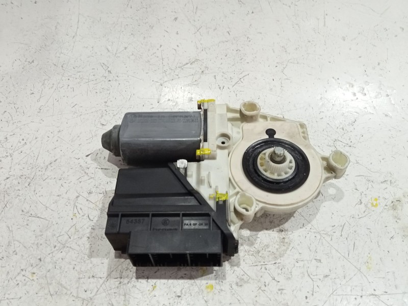 Recambio de motor elevalunas delantero derecho para seat ibiza iii (6l1) 1.9 sdi referencia OEM IAM 101386102  