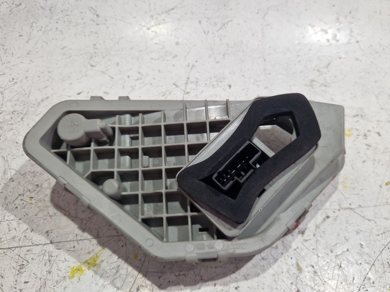 Recambio de portalamparas para peugeot 508 i (8d_) 2.0 hdi referencia OEM IAM 22018224  