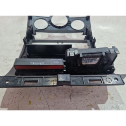 Recambio de consola central para renault megane ii (bm0/1_, cm0/1_) 1.5 dci referencia OEM IAM 8200125077  