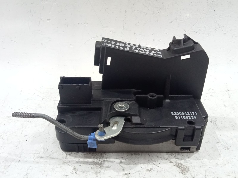 Recambio de cerradura puerta delantera derecha para nissan primastar furgoneta (x83) 2.0 dci 90 referencia OEM IAM 8200042171  