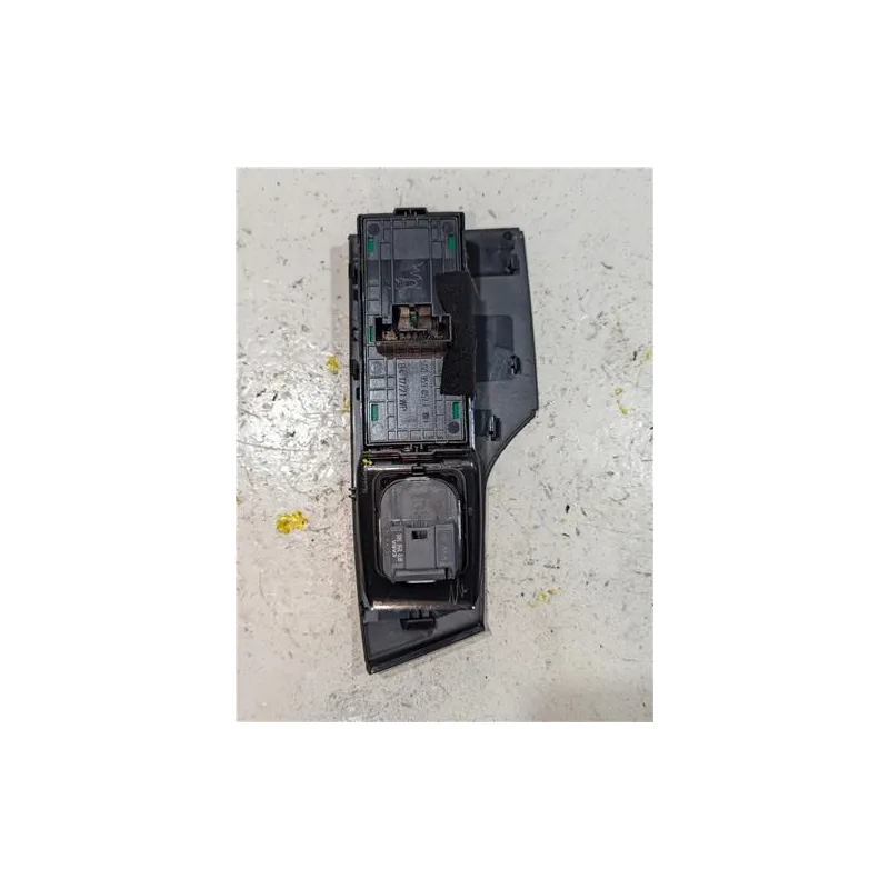 Recambio de mando elevalunas delantero izquierdo para seat arona 1.0 referencia OEM IAM 5G0959857F  