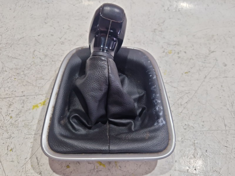 Recambio de pomo palanca cambio para citroën c3 iii (sx) 1.2 puretech 82 referencia OEM IAM 98125498DX  