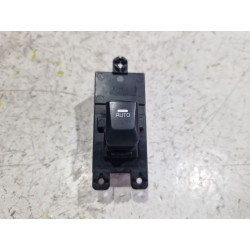 MANDO ELEVALUNAS TRASERO DERECHO 49D5101000 