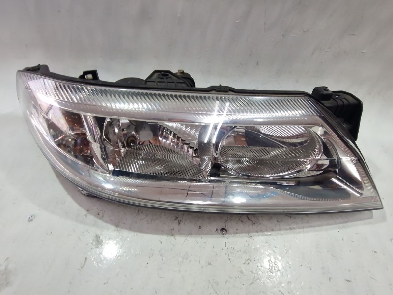 Recambio de faro delantero derecho para renault laguna ii (bg0/1_) 1.9 dci (bg0e) referencia OEM IAM 8200002847  