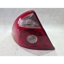 Recambio de piloto trasero izquierdo para ford mondeo iii (b5y) 2.0 tdci referencia OEM IAM 0355004E  