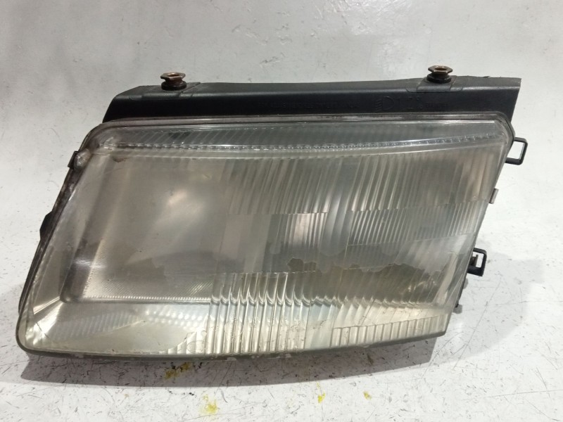 Recambio de faro delantero izquierdo para volkswagen passat berlina (3b2)(1996) 1.9 tdi referencia OEM IAM e49375  