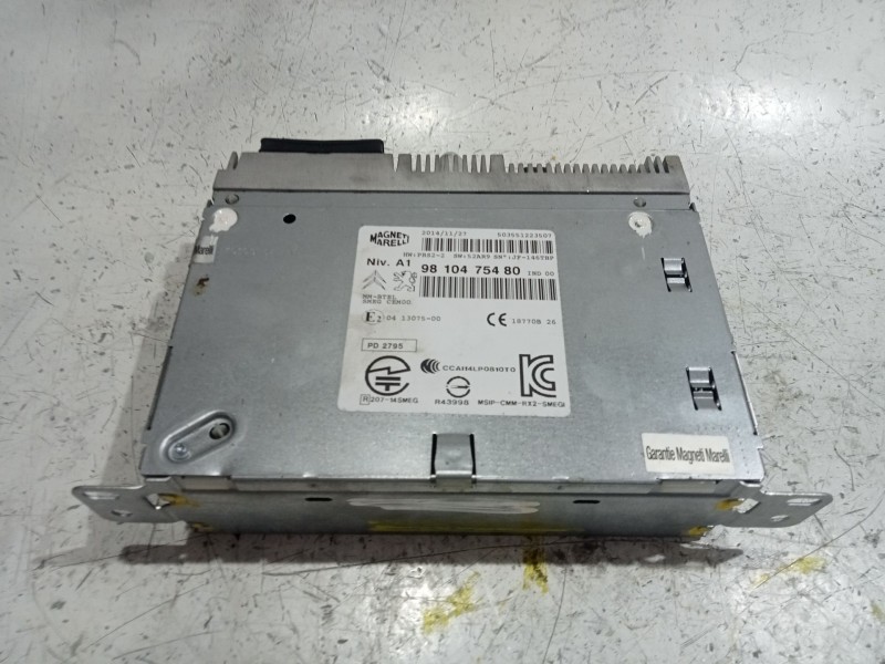 Recambio de sistema audio / radio cd para peugeot 508 i (8d_) 2.0 hdi referencia OEM IAM 9810475480  