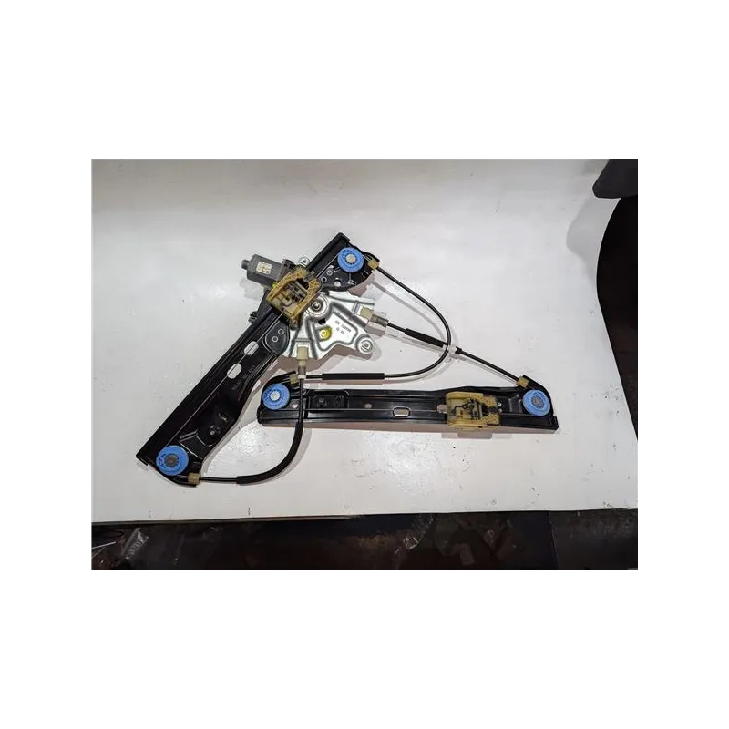 Recambio de mecanismo elevalunas delantero izquierdo para opel insignia berlina (2008) 2.0 cdti referencia OEM IAM 96435104 9157