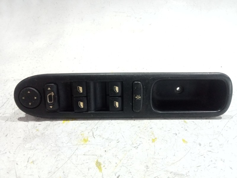 Recambio de mando elevalunas delantero izquierdo para peugeot 307 (3a/c) 2.0 hdi 90 referencia OEM IAM 532697045  
