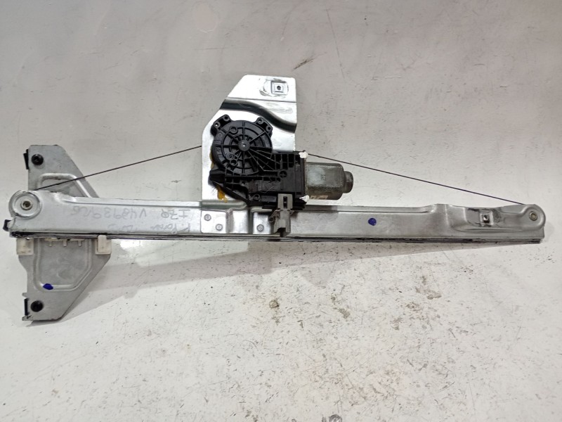 Recambio de mecanismo elevalunas delantero izquierdo para peugeot partner tepee 1.6 hdi / bluehdi 75 referencia OEM IAM 98023892