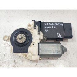 Recambio de motor elevalunas delantero derecho para seat leon (1m1) 1.9 tdi referencia OEM IAM 9776105413301  