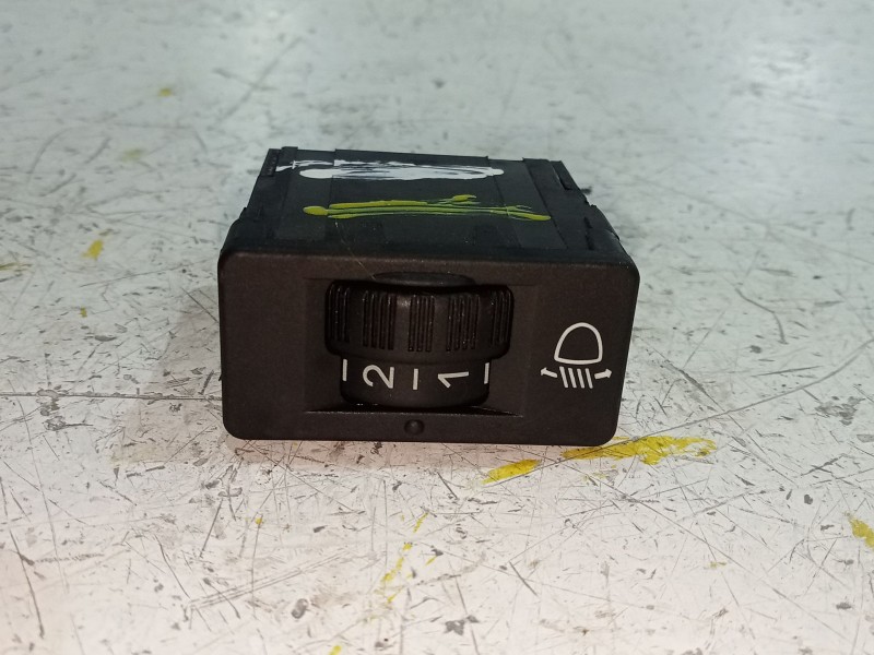 Recambio de regulador altura luces para peugeot partner tepee 1.6 hdi / bluehdi 75 referencia OEM IAM 96384422XT  