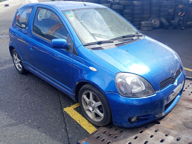 toyota yaris (_p1_) del año 2002