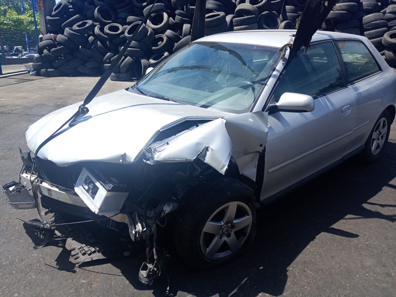 audi a3 (8l1) del año 2001