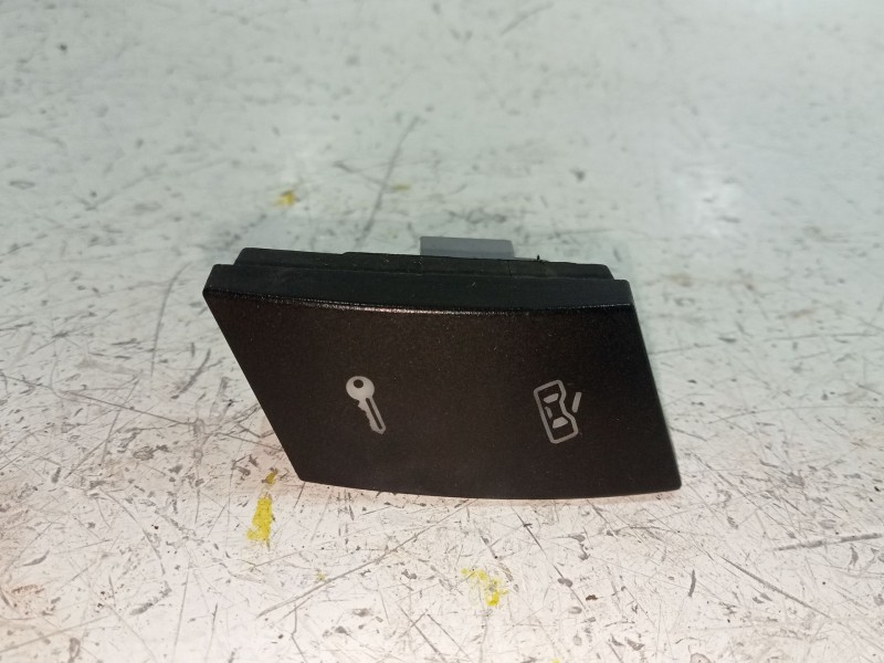 Recambio de botonera cierre centralizado para seat ibiza iii (6l1) 1.9 tdi referencia OEM IAM 6L1962125  