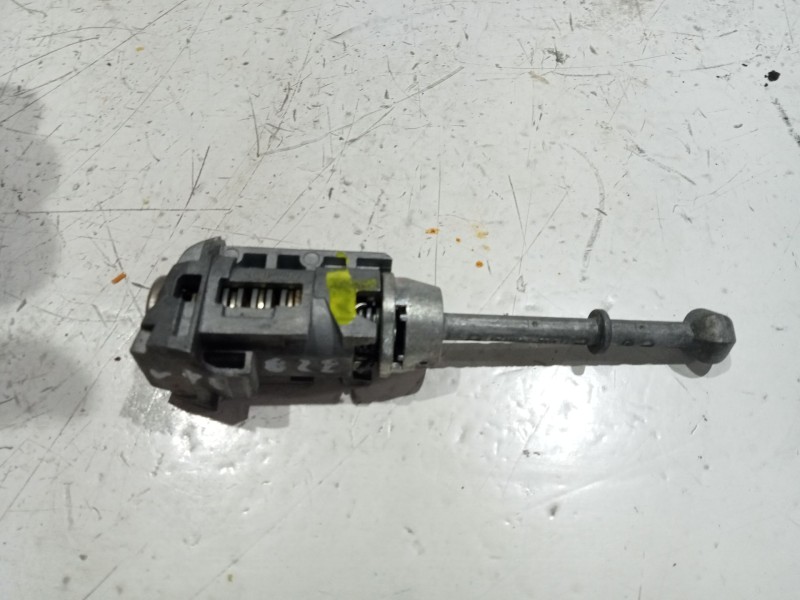 Recambio de bombin puerta delantera derecha para citroën c3 iii (sx) 1.2 puretech 82 referencia OEM IAM   