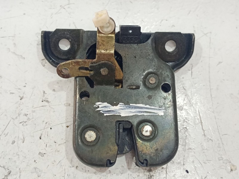 Recambio de cerradura maletero / porton para audi a3 (8p1) 1.9 tdi referencia OEM IAM 8P3827505  