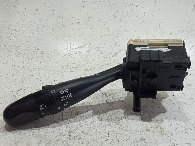 Recambio de mando intermitentes para toyota yaris (_p1_) 1.5 (ncp13_) referencia OEM IAM 7431L1D  