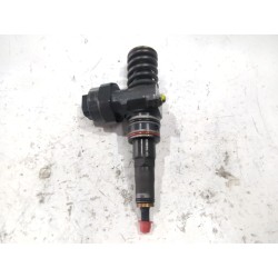 Recambio de inyector para volkswagen golf iv berlina (1j1)(1997) 1.9 tdi referencia OEM IAM 038130073F  