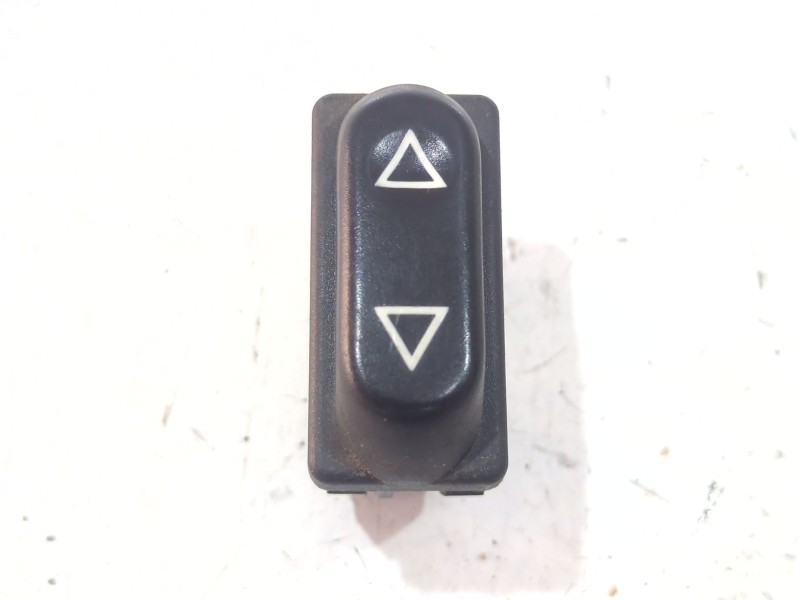 Recambio de mando elevalunas para peugeot 306 (7b, n3, n5) 1.9 sld referencia OEM IAM 22681  