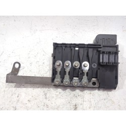 CAJA RELES / FUSIBLES 