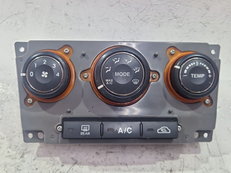 Recambio de mando climatizador para kia carens iii monospace (un) 1.6 crdi 110 referencia OEM IAM 972501DXXX  