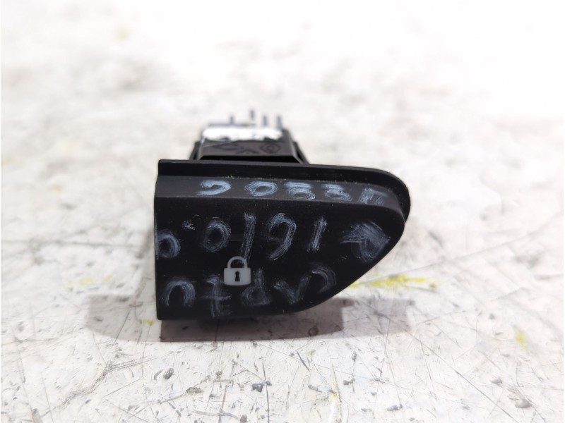Recambio de botonera cierre centralizado para renault captur i (j5_, h5_) 0.9 tce 90 referencia OEM IAM 262103678R  
