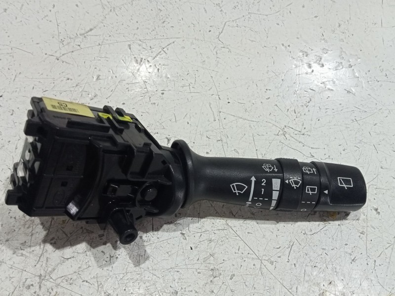 Recambio de mando limpiaparabrisas para kia rio iii (ub) 1.25 cvvt referencia OEM IAM   