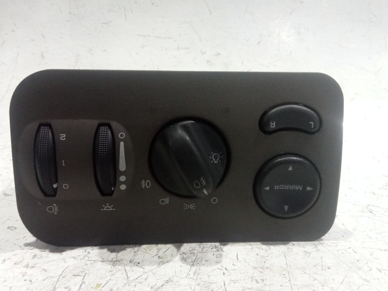 Recambio de mando luces para chrysler voyager iv (rg, rs) 2.5 crd referencia OEM IAM 4685373  