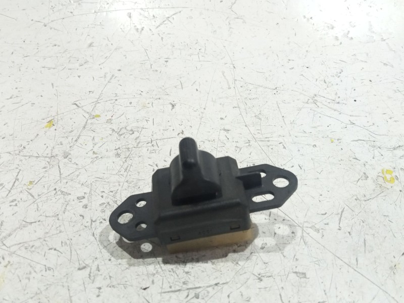 Recambio de mando elevalunas para chrysler voyager iv (rg, rs) 2.5 crd referencia OEM IAM 04685727AA  