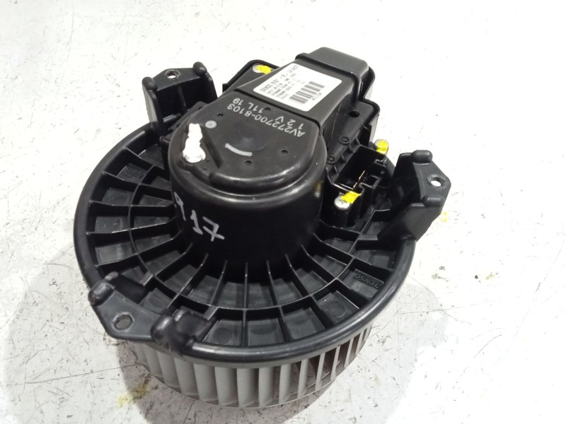 Recambio de motor calefaccion para toyota auris (_e15_) 1.4 d-4d (nde150_) referencia OEM IAM AV2727008103  