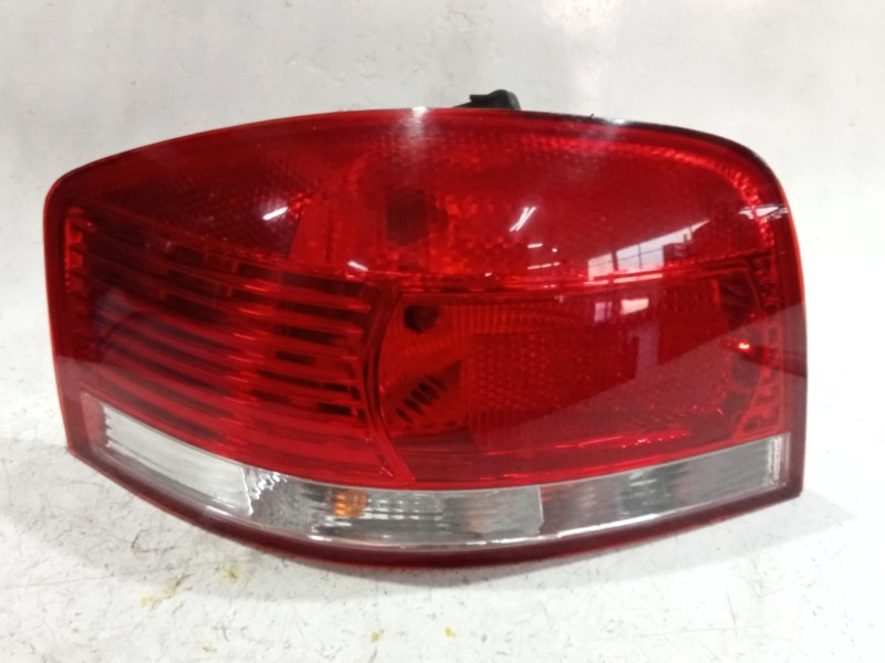 Recambio de piloto trasero izquierdo para audi a3 (8p1) 2.0 tdi 16v referencia OEM IAM 04311036  