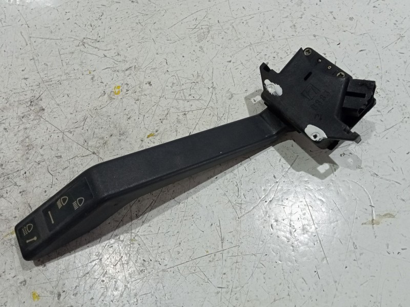 Recambio de mando intermitentes para iveco iveco camion basurero a1lm01 referencia OEM IAM B883  