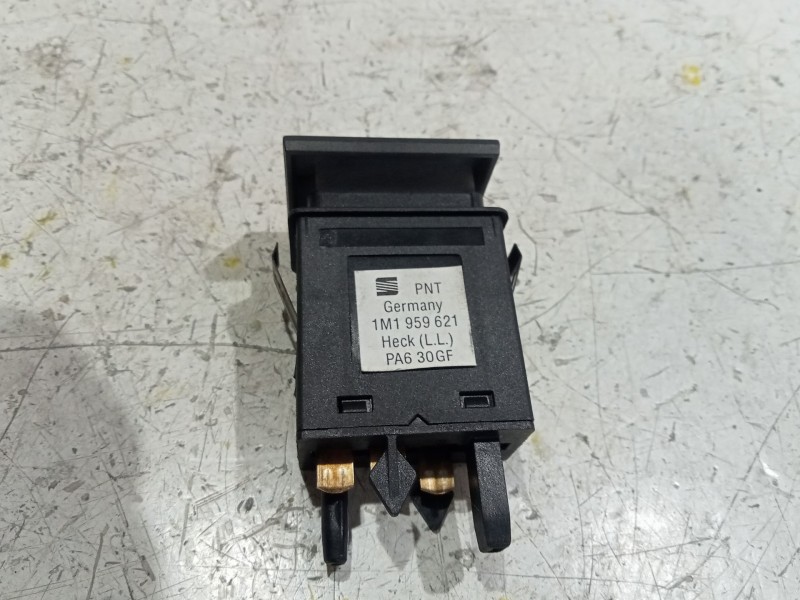Recambio de boton luneta termica para seat toledo ii (1m2) 1.9 tdi referencia OEM IAM 1M1959621  