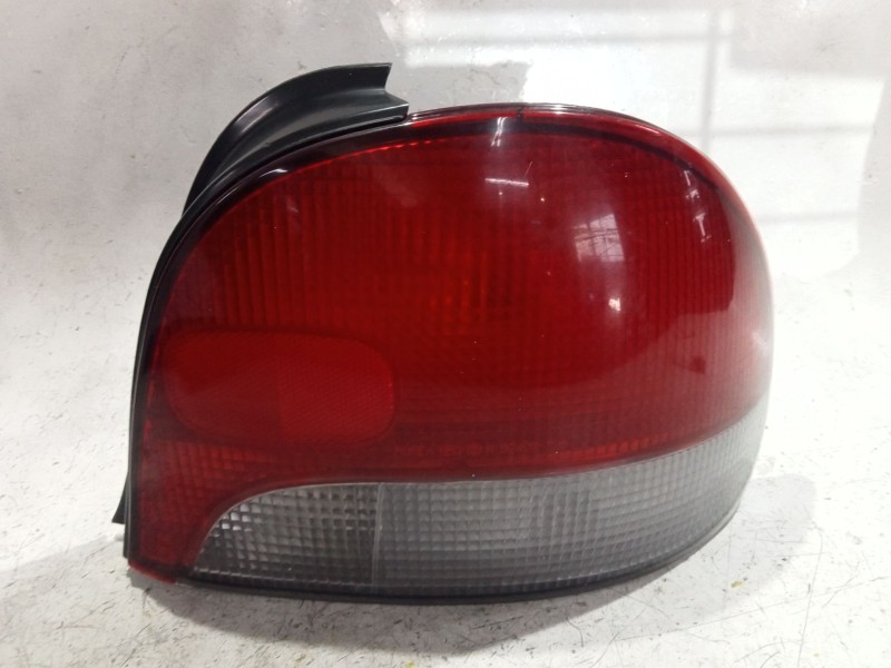 Recambio de piloto trasero derecho para hyundai accent i (x-3) 1.3 i 12v referencia OEM IAM e139087  