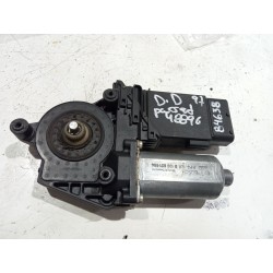 Recambio de motor elevalunas delantero derecho para volkswagen passat berlina (3b2)(1996) 1.9 tdi referencia OEM IAM 0130821694 