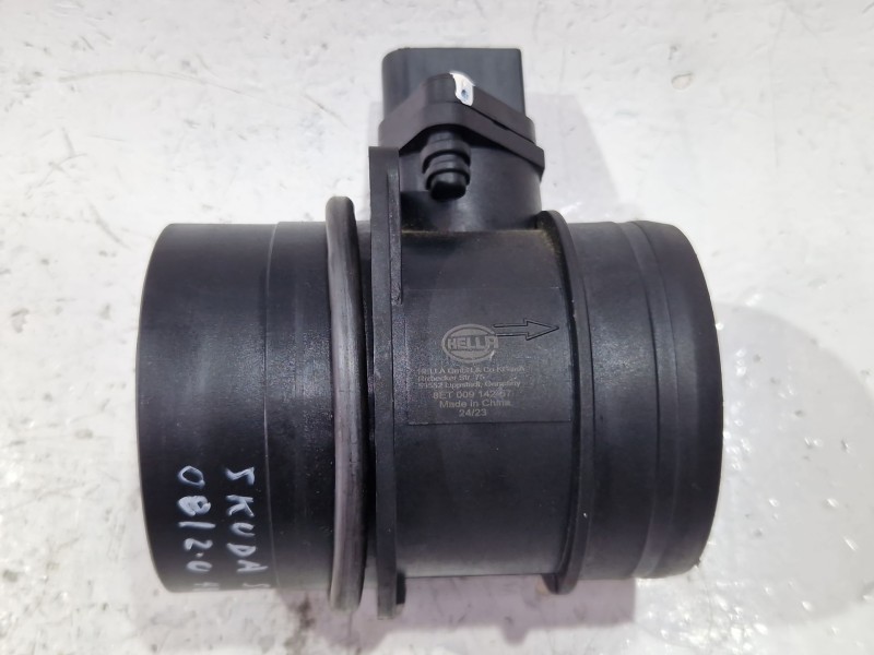 Recambio de caudalimetro para skoda superb ii (3t4) 2.0 tdi referencia OEM IAM 8ET00914257  