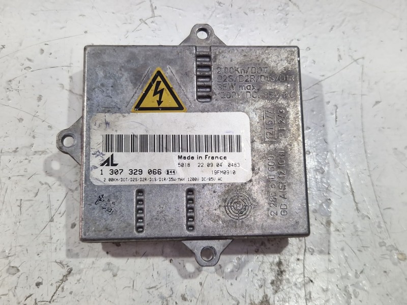 Recambio de centralita xenon para audi a3 (8p1) 2.0 tdi 16v referencia OEM IAM 1307329066  