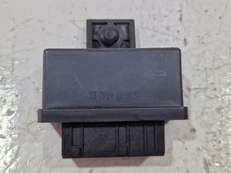 Recambio de caja precalentamiento para citroën xsara picasso (n68) 1.6 hdi referencia OEM IAM 240107  