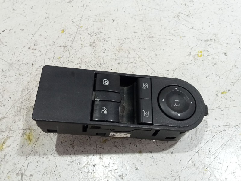 Recambio de mando elevalunas delantero izquierdo para opel astra h (a04) 1.7 cdti (l48) referencia OEM IAM 13228706  