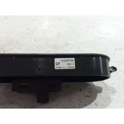 Recambio de mando elevalunas delantero derecho para opel astra h (a04) 1.7 cdti (l48) referencia OEM IAM 13228709  