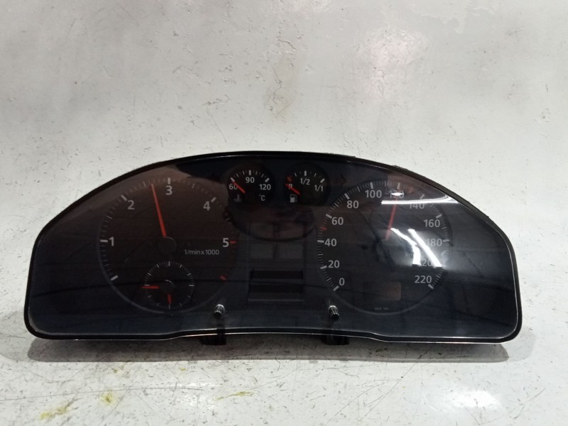 Recambio de cuadro completo para audi a4 b5 (8d2) 1.9 tdi referencia OEM IAM 8D0918034  