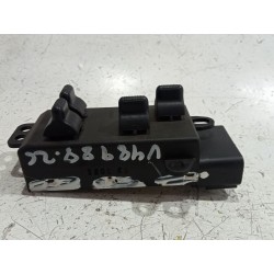 Recambio de mando elevalunas delantero izquierdo para chrysler voyager iv (rg, rs) 2.5 crd referencia OEM IAM A002  